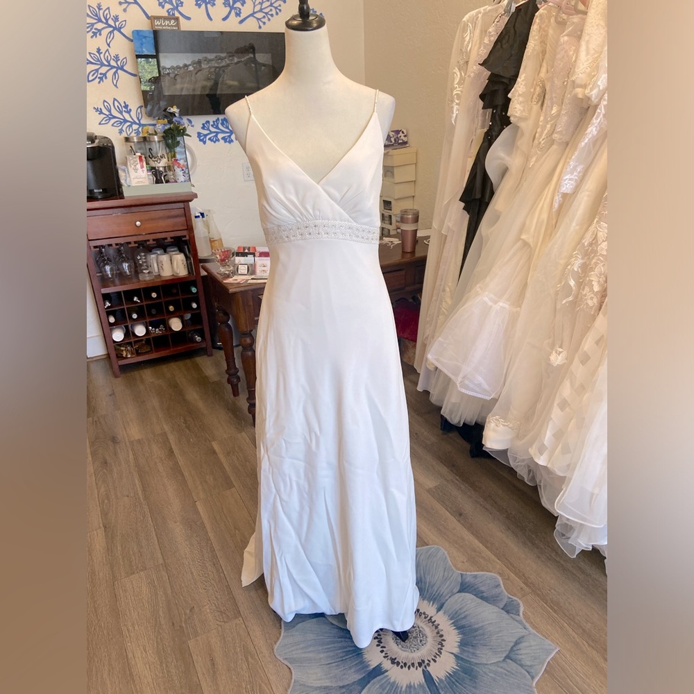 David’s Bridal Galina Wedding Dress